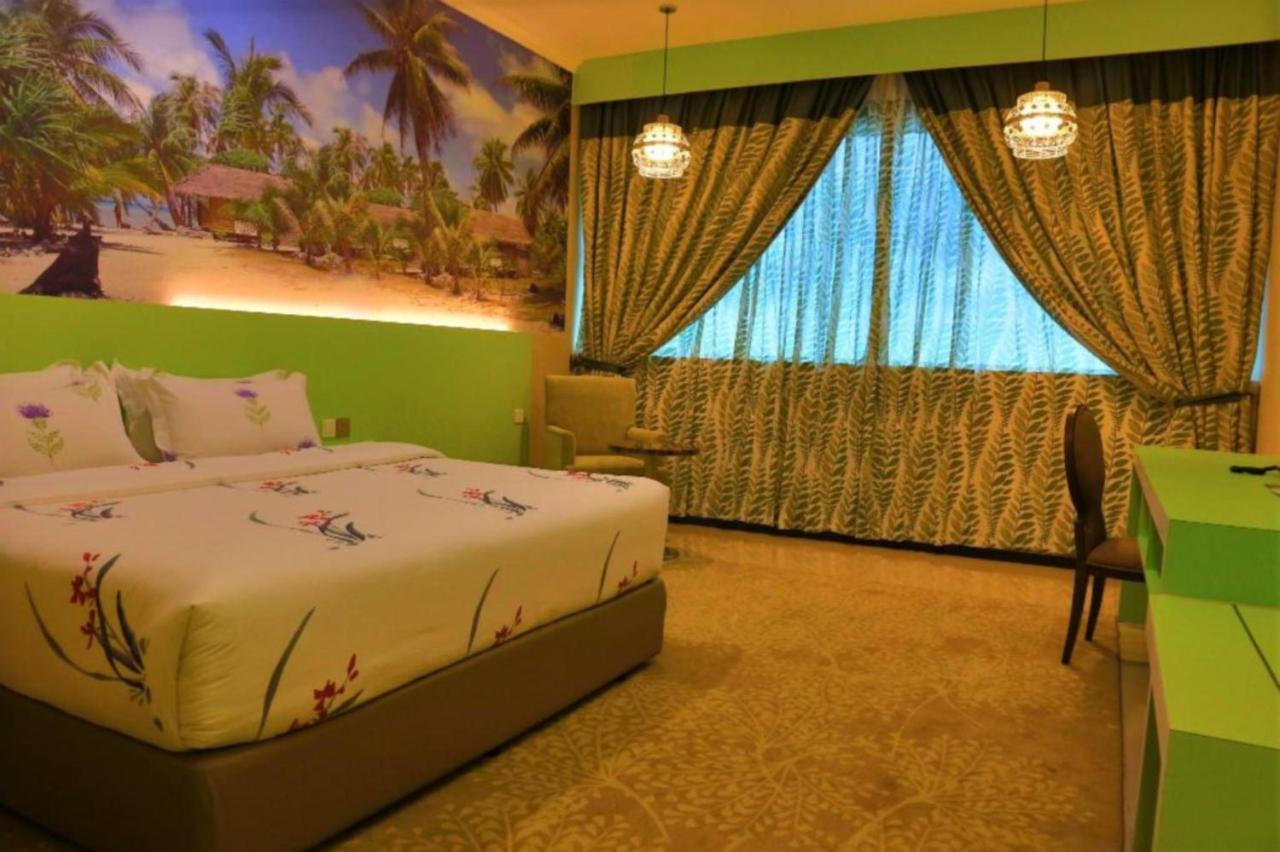 Hotel Holmes Gp Nusajaya  Exterior foto